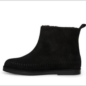 Steve Madden NWOB Tommy Black Suede Ankle Boot 6.5